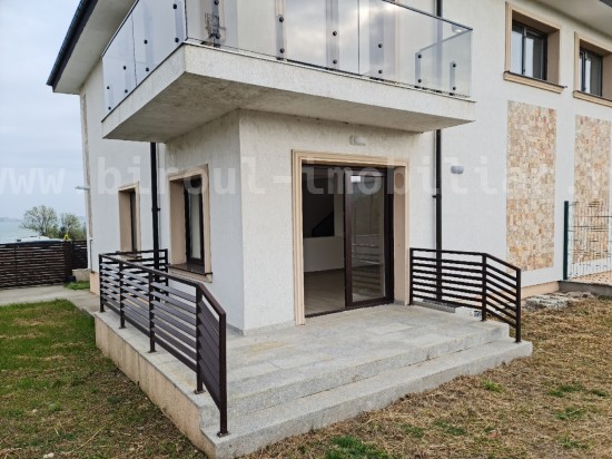 Zu verkaufen mansion 160 m² - Lac Siutghiol, Ovidiu